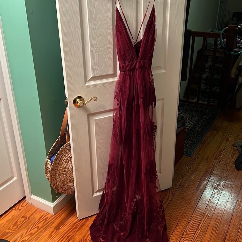 Burgundy Windsor dress brand new with tags medium